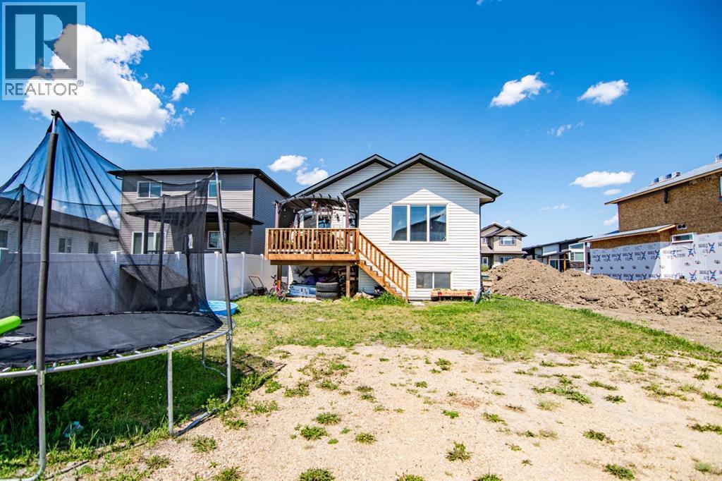 210 Livingston Close, Red Deer, Alberta  T4R 0S8 - Photo 28 - A2234155