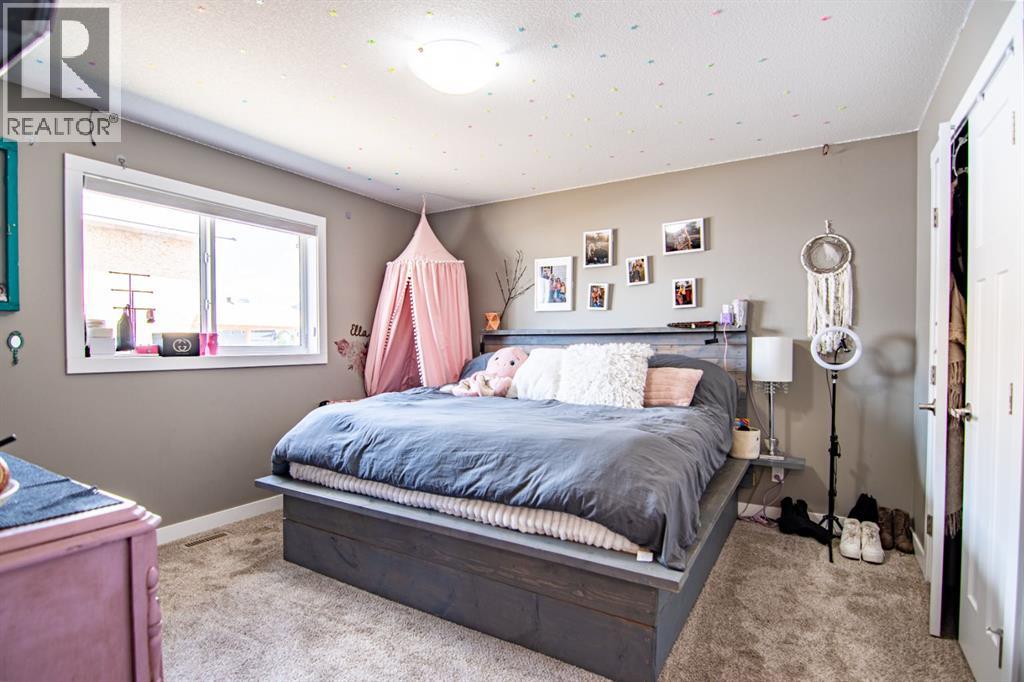 210 Livingston Close, Red Deer, Alberta  T4R 0S8 - Photo 12 - A2234155