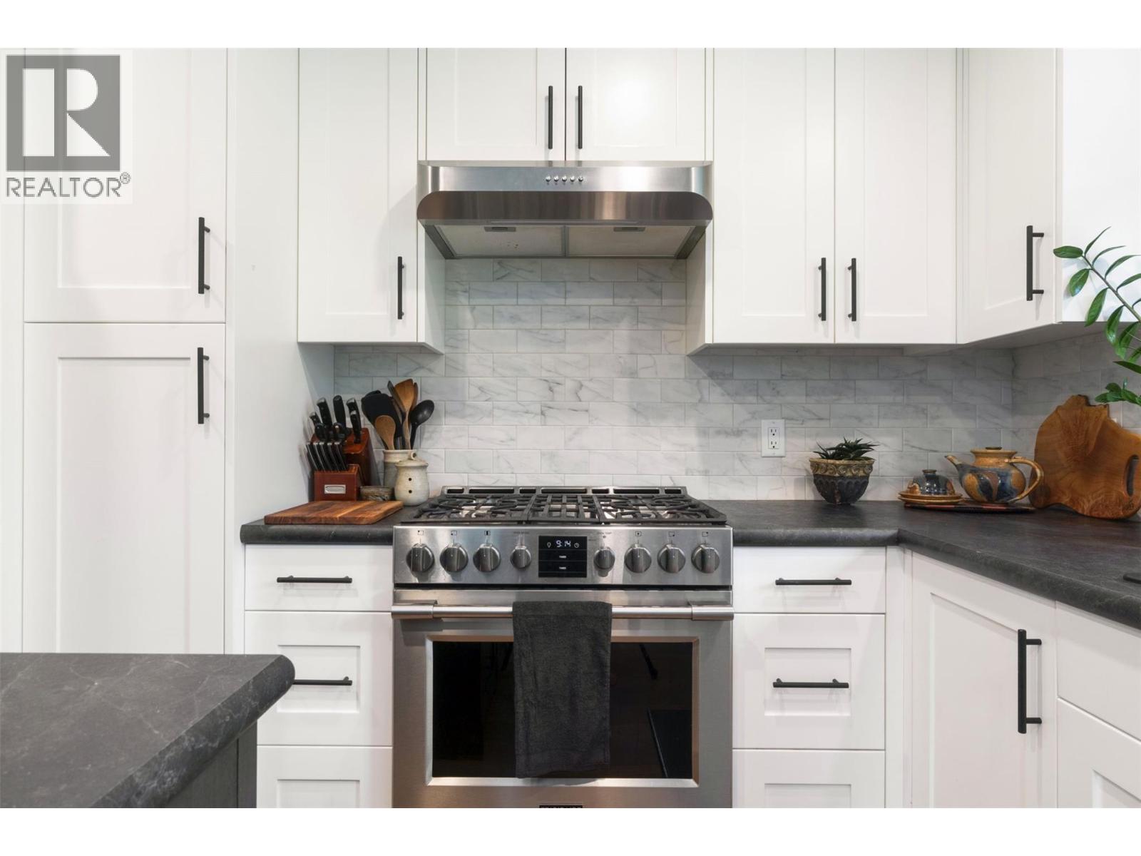 4451 42 Street Nw, Salmon Arm, British Columbia  V1E 3A7 - Photo 20 - 10357284