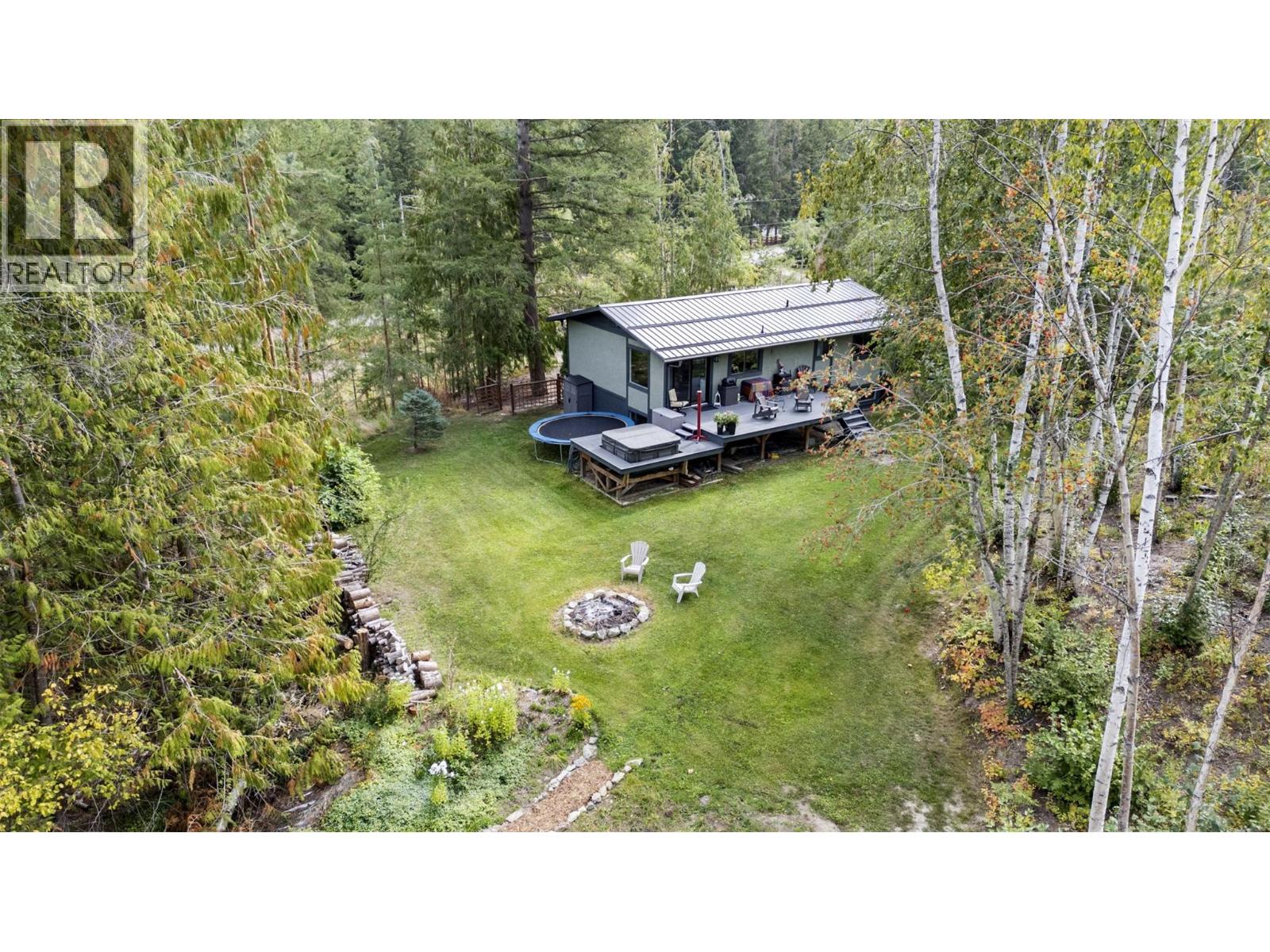 4451 42 Street Nw, Salmon Arm, British Columbia  V1E 3A7 - Photo 4 - 10357284