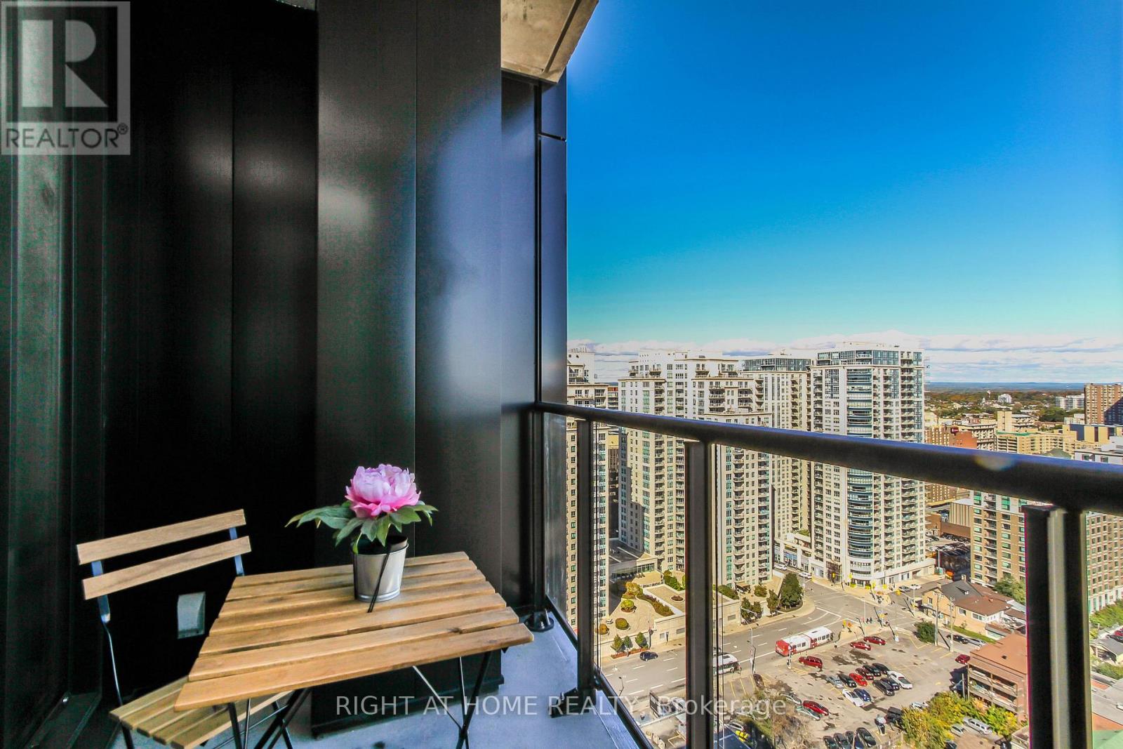 2102 - 20 Daly Avenue, Ottawa, Ontario  K1N 0C6 - Photo 13 - X12326130