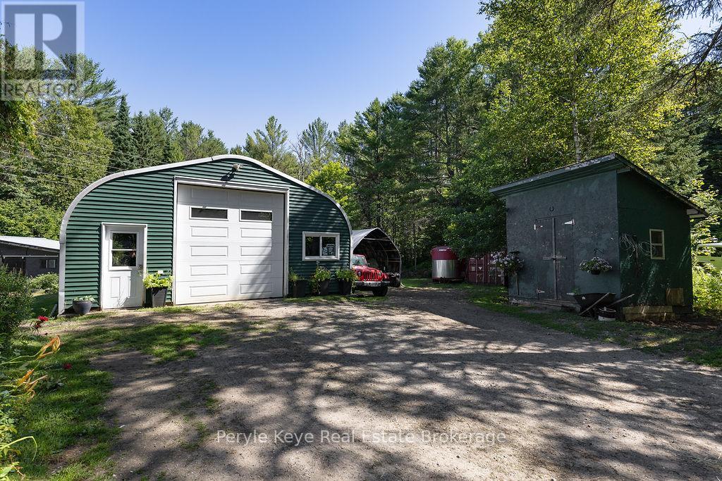 2322 Old Muskoka Road, Huntsville, Ontario  P0B 1M0 - Photo 34 - X12306624
