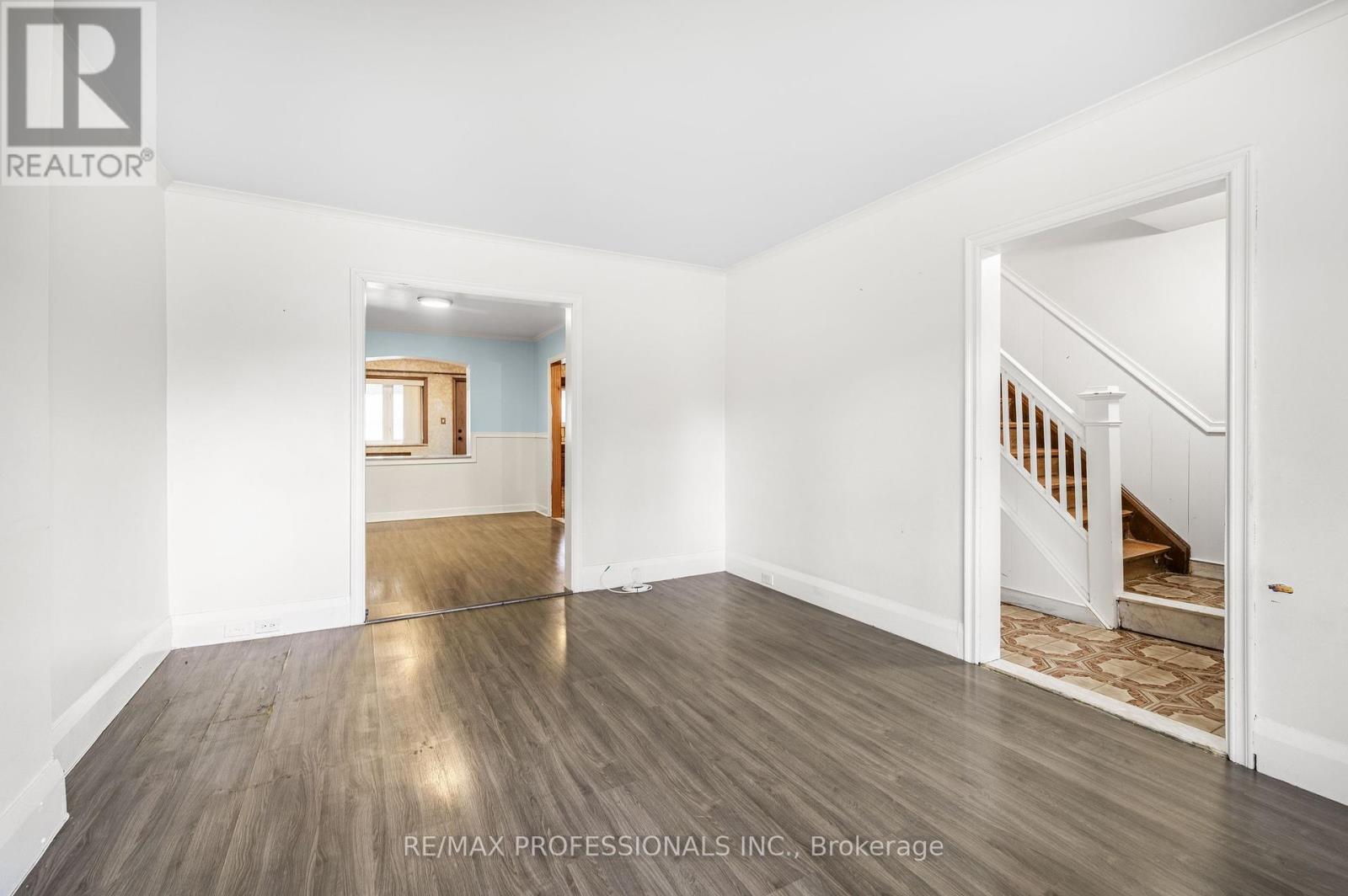 560 Atlas Avenue, Toronto, Ontario  M6C 3R4 - Photo 10 - C12326132