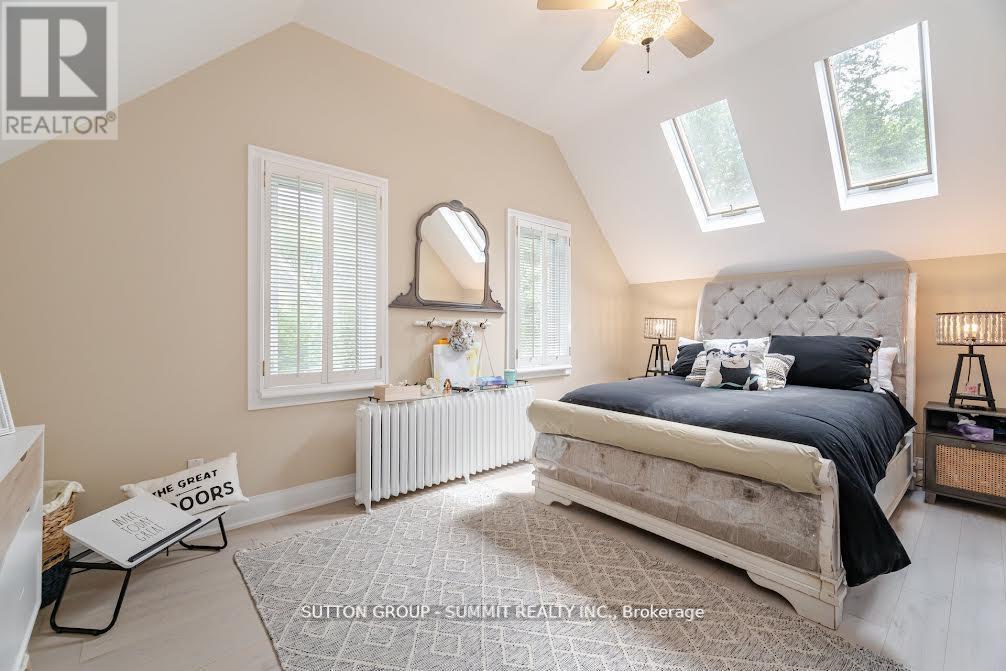 38 John Street S, Mississauga (Port Credit), Ontario  L5H 2E6 - Photo 27 - W12326110