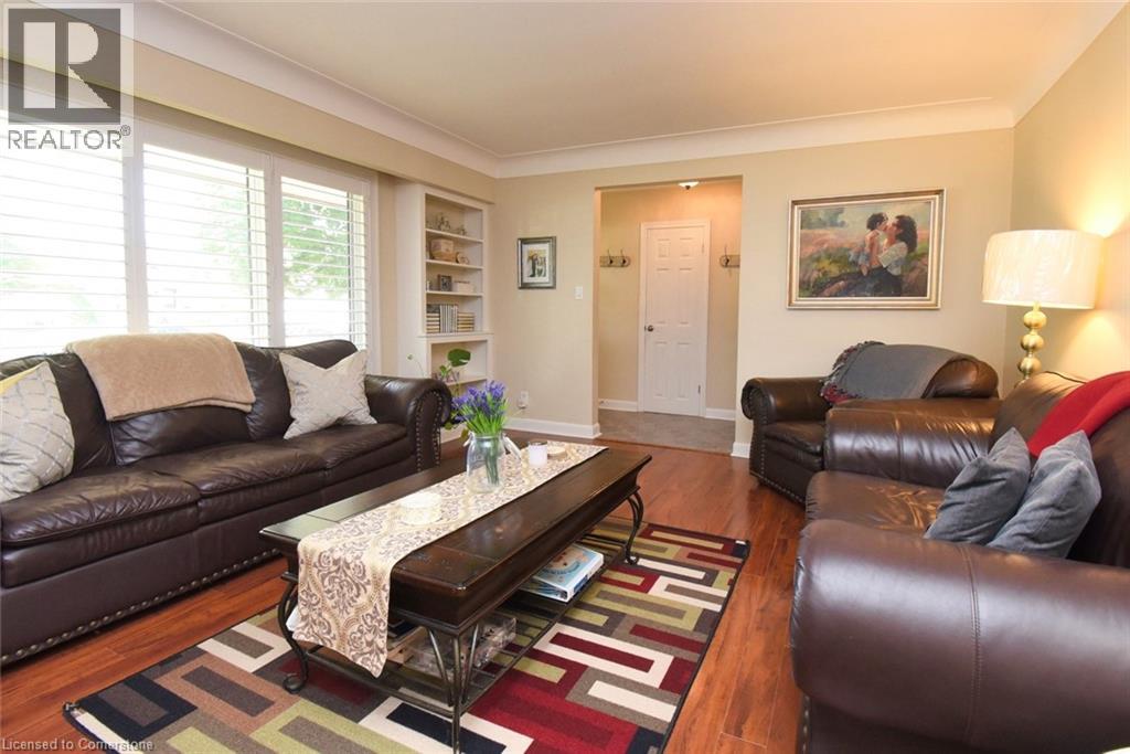 33 Burwell Avenue, Stoney Creek, Ontario  L8G 3L8 - Photo 9 - 40747217