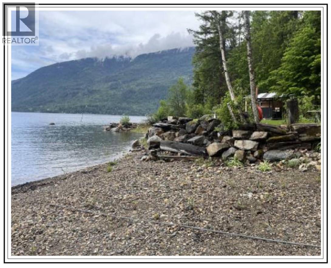 6745 Eagle Bay Road, Eagle Bay, British Columbia  V0E 1T0 - Photo 4 - 10356044