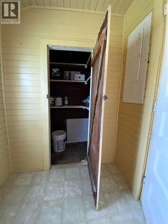20630 25 Avenue, Bellevue, Alberta  T0K 0C0 - Photo 16 - A2233689