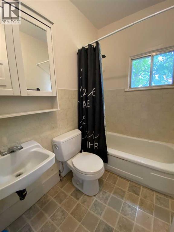 20630 25 Avenue, Bellevue, Alberta  T0K 0C0 - Photo 15 - A2233689