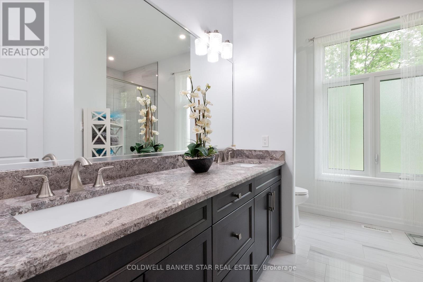 2426 Red Thorne Avenue, London South, Ontario  N6P 0E7 - Photo 25 - X12326184
