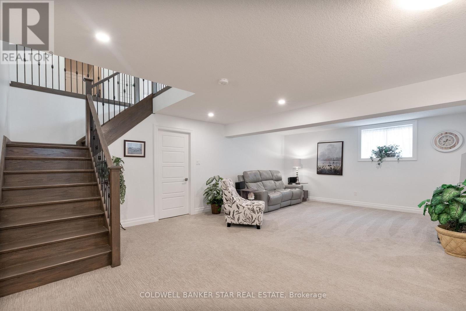 2426 Red Thorne Avenue, London South, Ontario  N6P 0E7 - Photo 28 - X12326184