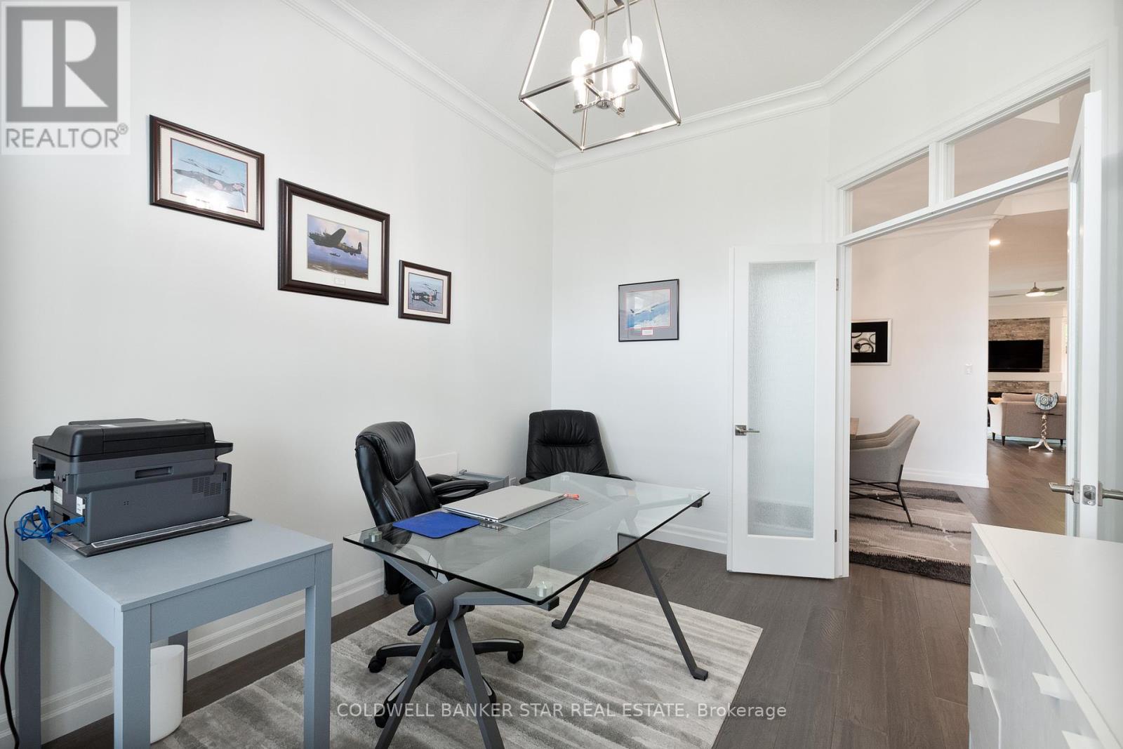 2426 Red Thorne Avenue, London South, Ontario  N6P 0E7 - Photo 6 - X12326184