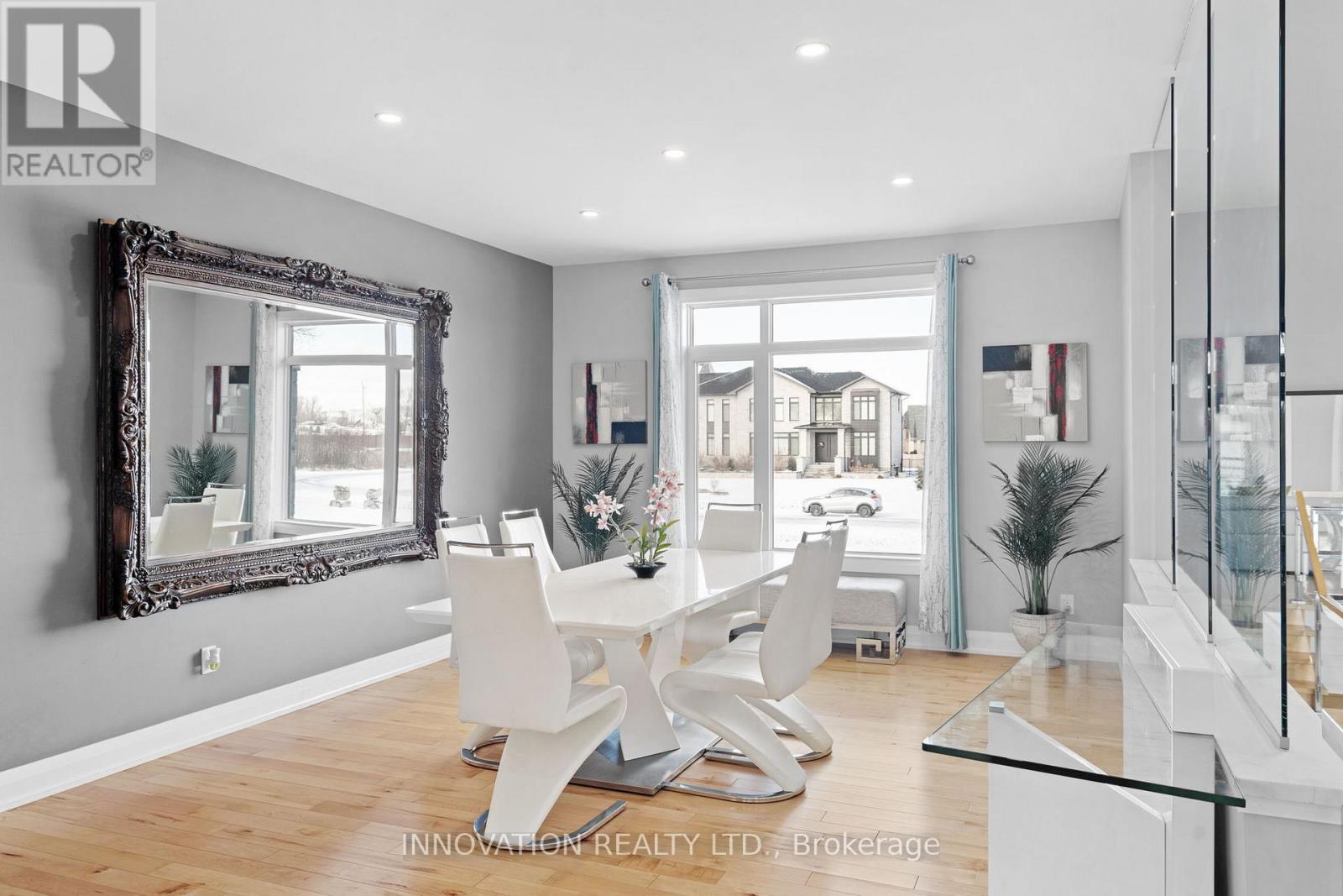 651 Ballycastle Crescent, Ottawa, Ontario  K1X 0A3 - Photo 10 - X12326162