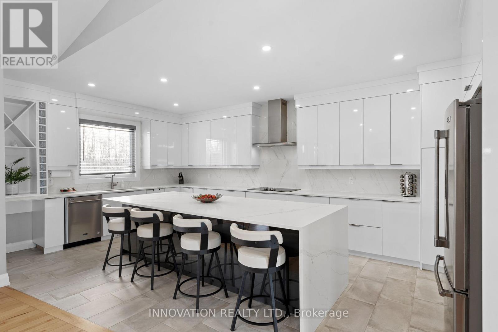 651 Ballycastle Crescent, Ottawa, Ontario  K1X 0A3 - Photo 13 - X12326162