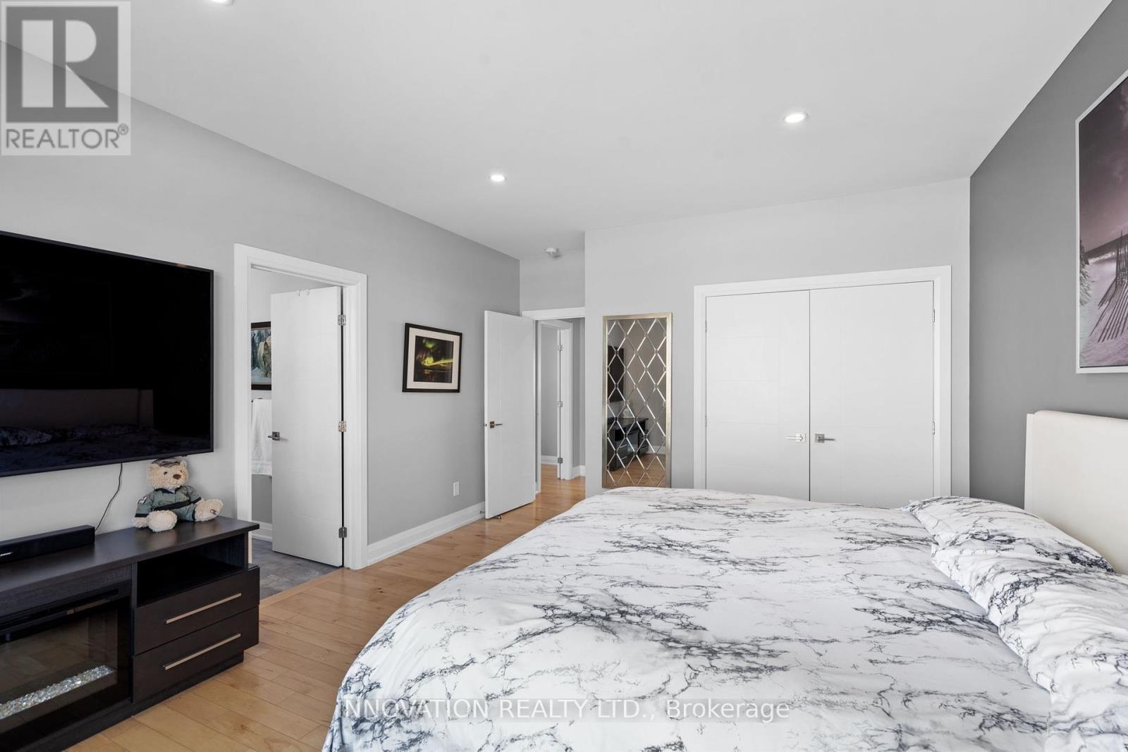 651 Ballycastle Crescent, Ottawa, Ontario  K1X 0A3 - Photo 28 - X12326162