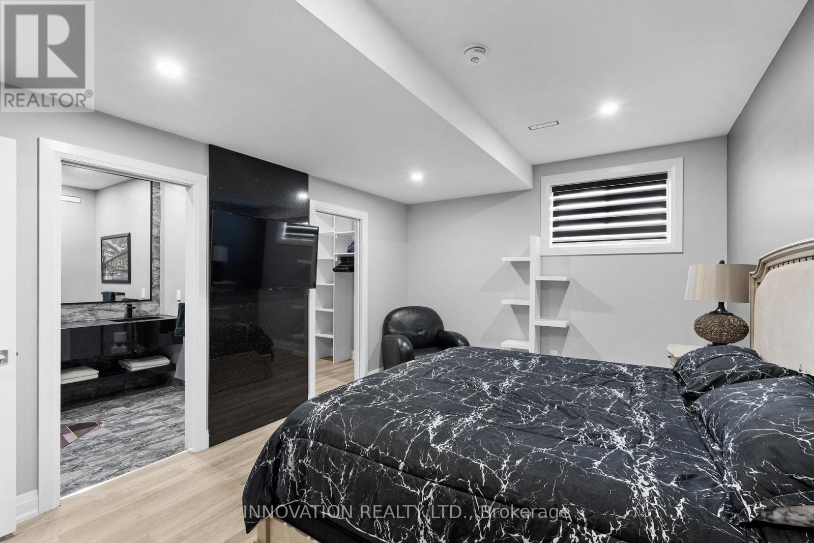 651 Ballycastle Crescent, Ottawa, Ontario  K1X 0A3 - Photo 33 - X12326162