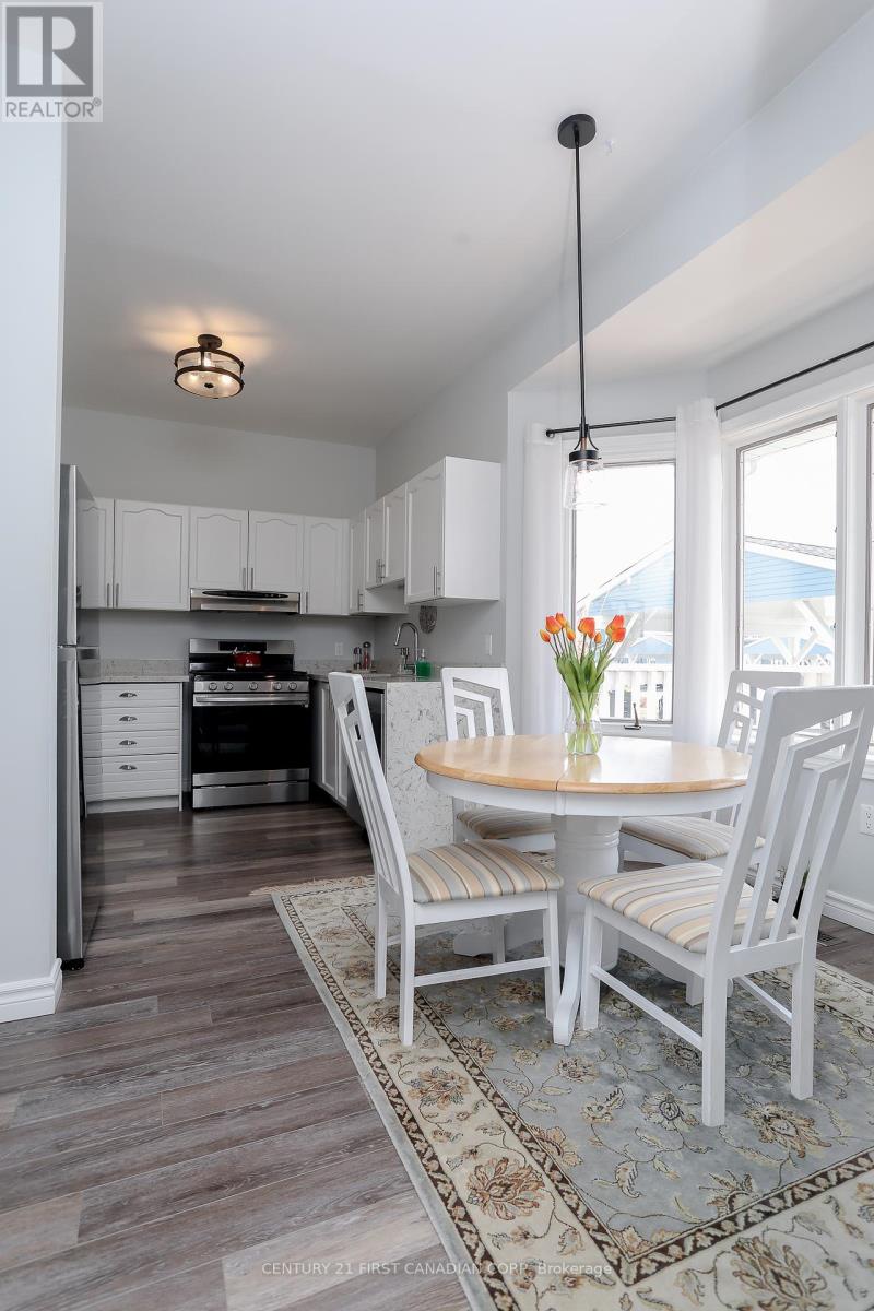 10 - 374 Front Street, Central Elgin, Ontario  N5L 1E9 - Photo 11 - X12244528