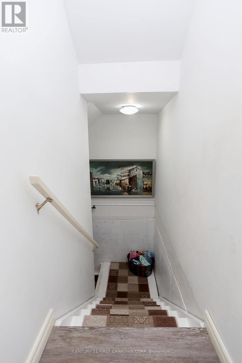 10 - 374 Front Street, Central Elgin, Ontario  N5L 1E9 - Photo 39 - X12244528