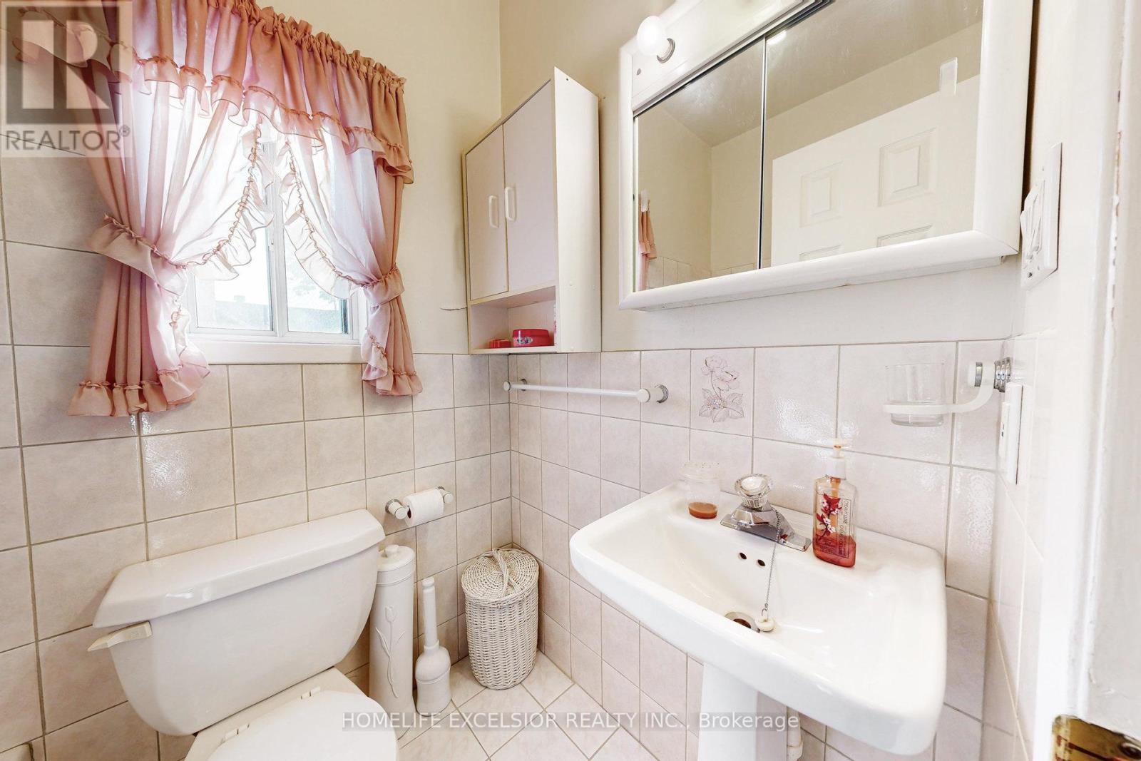 32 Argyle Street, Toronto, Ontario  M6J 1N4 - Photo 27 - C12326177