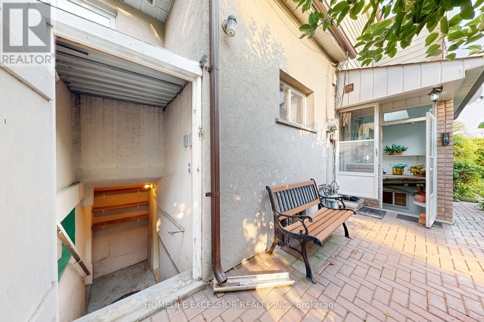 32 Argyle Street, Toronto, Ontario  M6J 1N4 - Photo 45 - C12326177