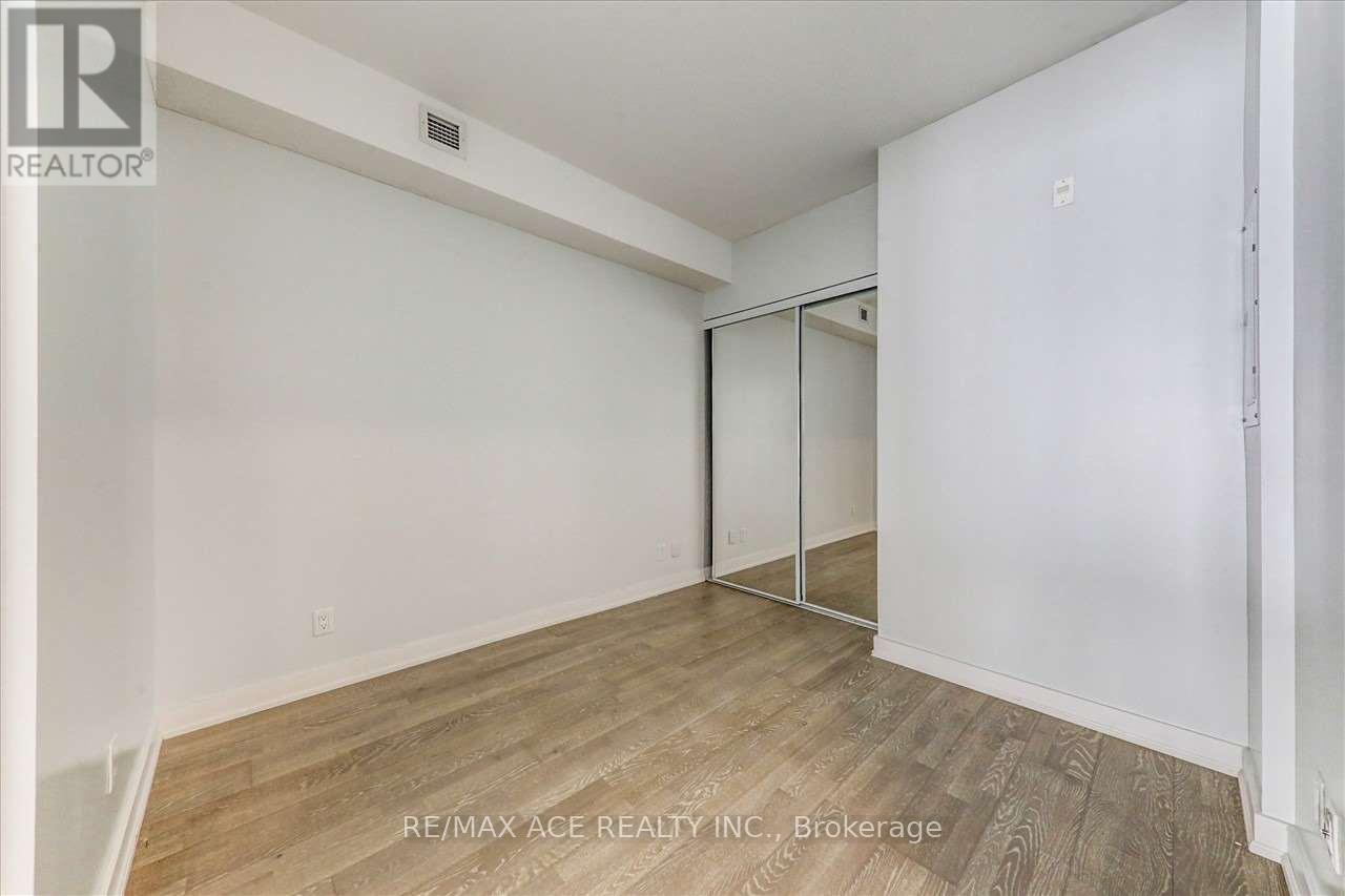 206 - 1960 Queens Street, Toronto, Ontario  M4L 1H8 - Photo 8 - E12326167