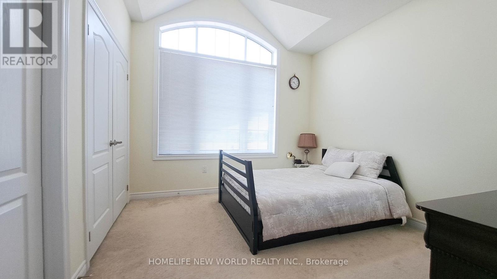 2 Falconridge Terrace, East Gwillimbury, Ontario  L9N 0R2 - Photo 23 - N12301529