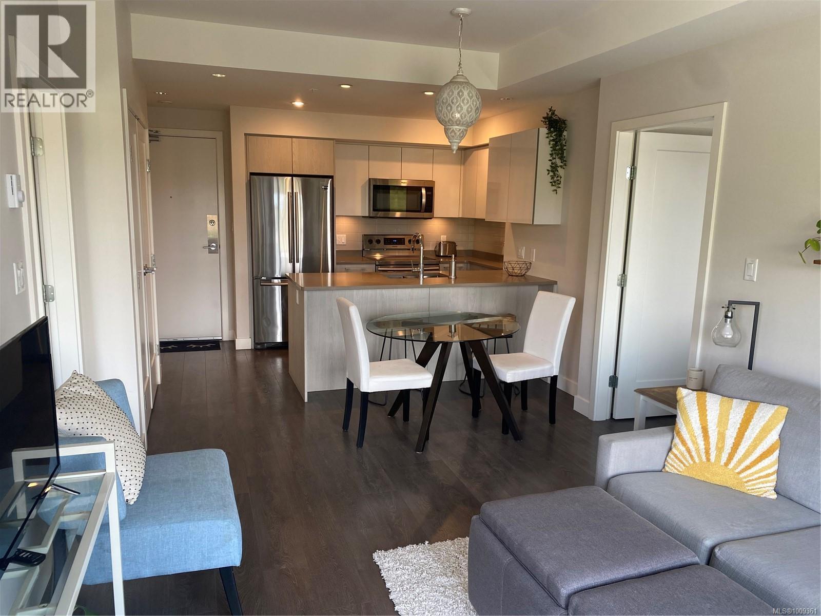 312 3333 Glasgow Ave, Saanich, British Columbia  V8X 2S1 - Photo 16 - 1009361
