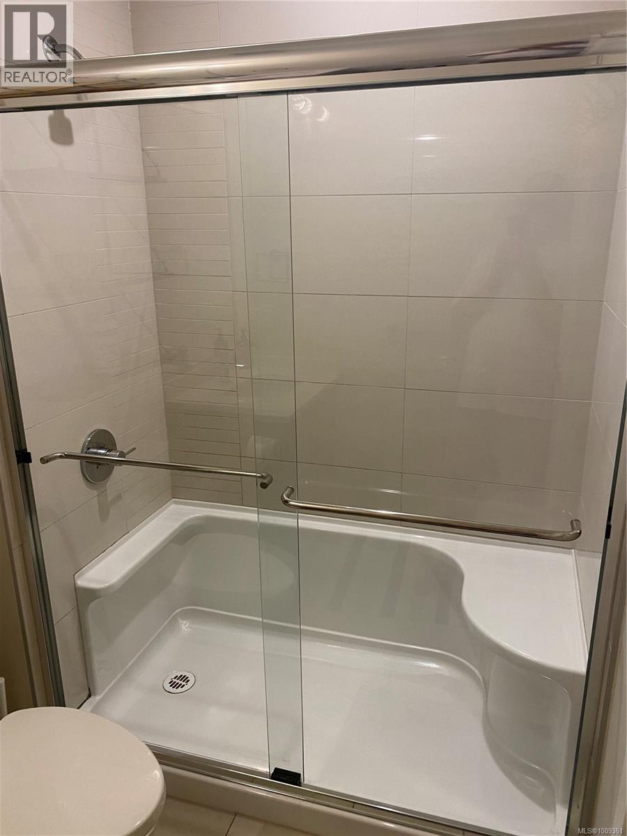 312 3333 Glasgow Ave, Saanich, British Columbia  V8X 2S1 - Photo 24 - 1009361