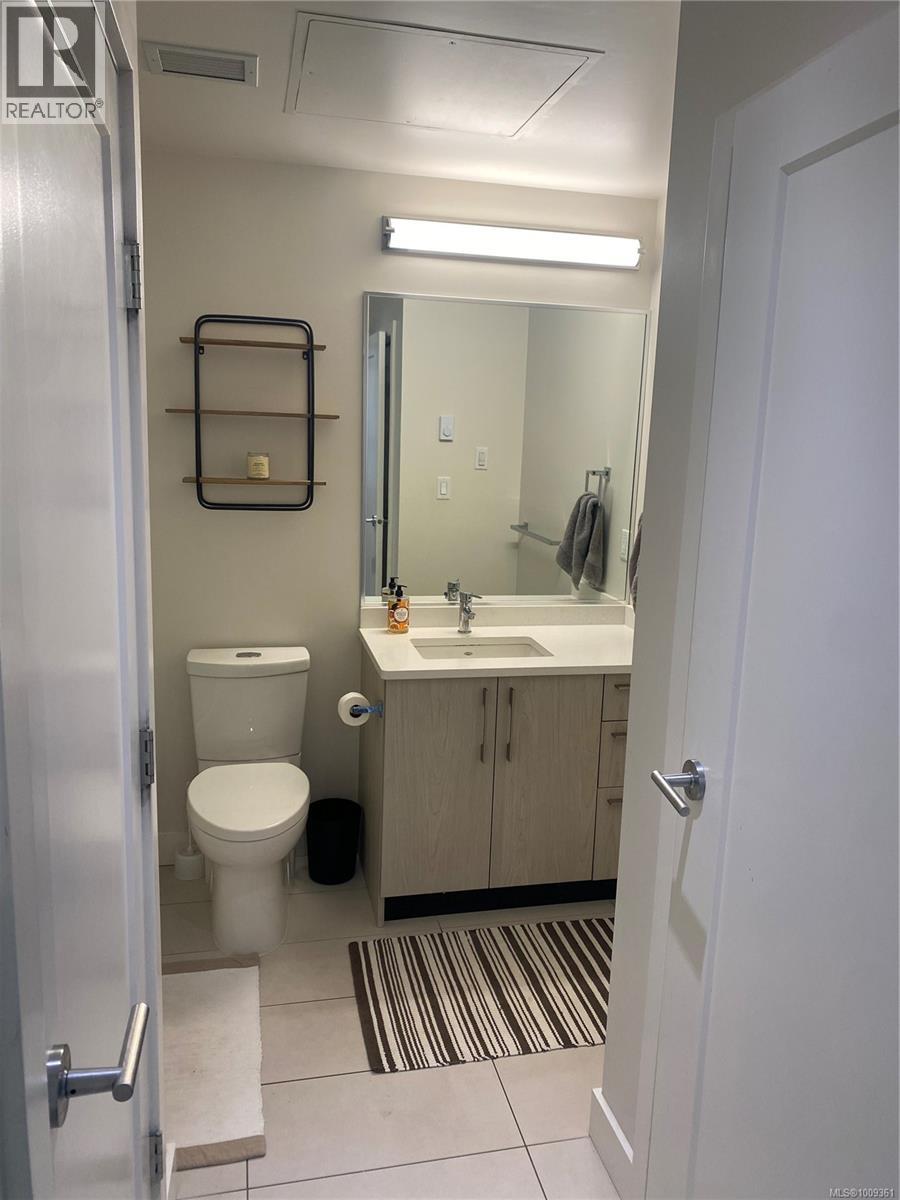 312 3333 Glasgow Ave, Saanich, British Columbia  V8X 2S1 - Photo 28 - 1009361