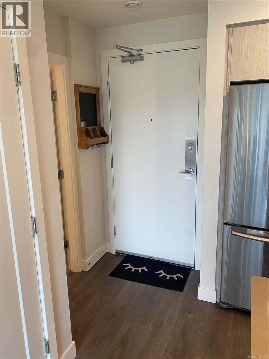 312 3333 Glasgow Ave, Saanich, British Columbia  V8X 2S1 - Photo 32 - 1009361