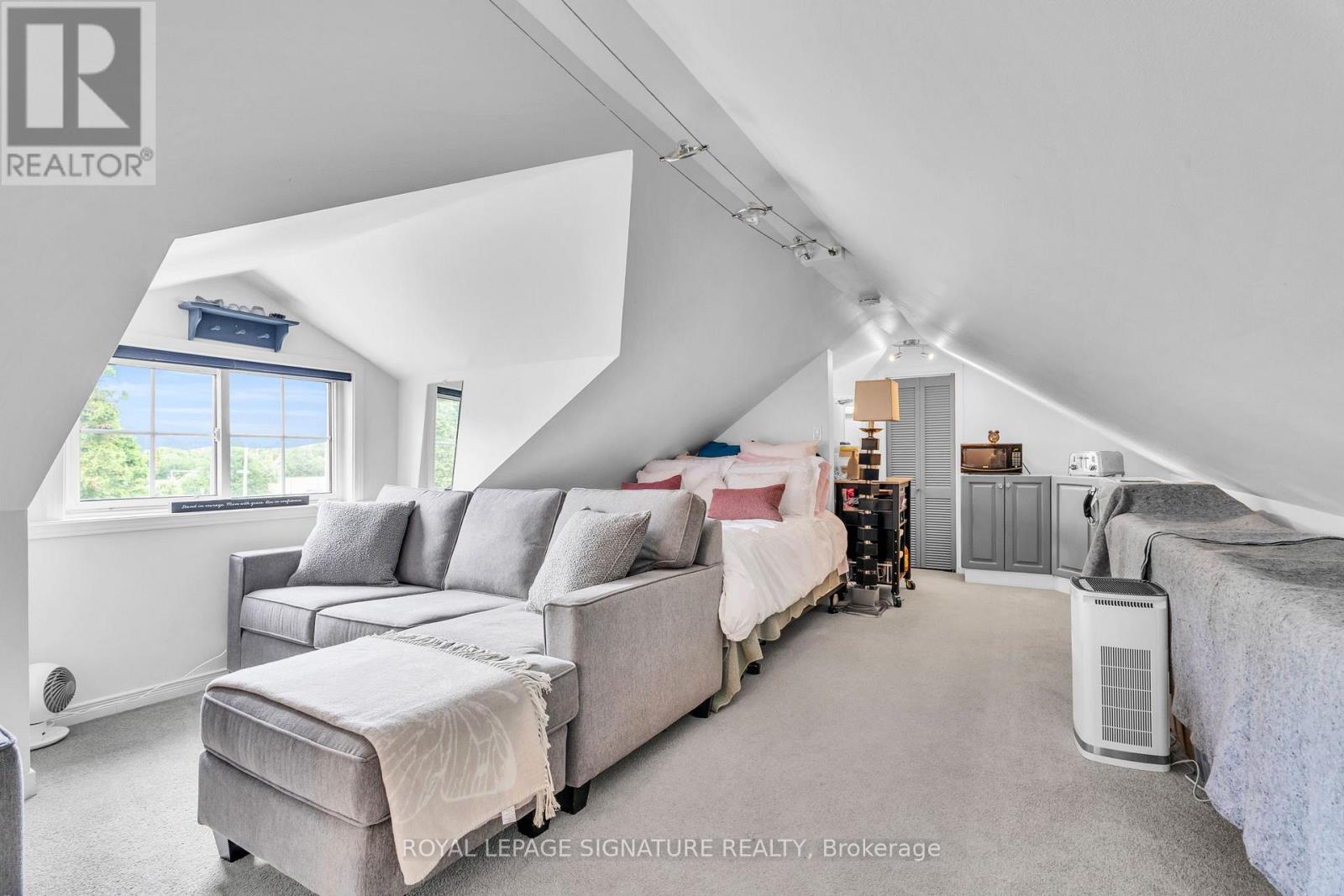 2295 Belyea Street, Oakville (Br Bronte), Ontario  L6L 1N7 - Photo 37 - W12326205