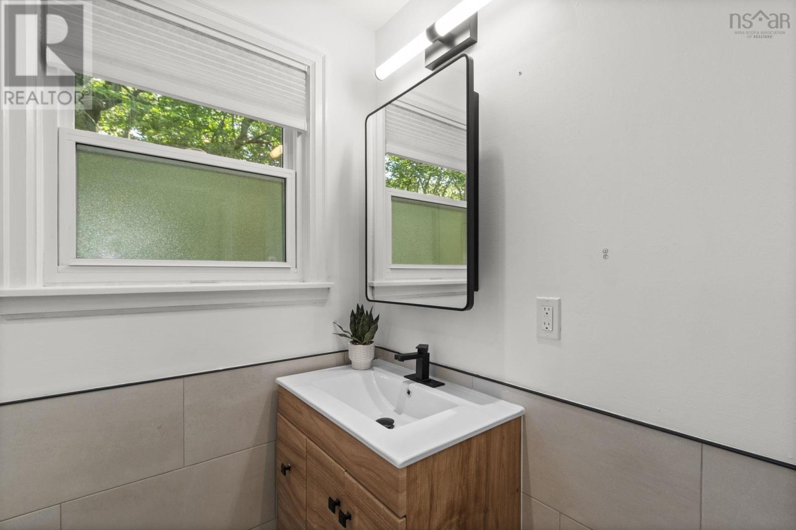 1 Wagner Avenue, Halifax, Nova Scotia  B3M 2H9 - Photo 32 - 202519600