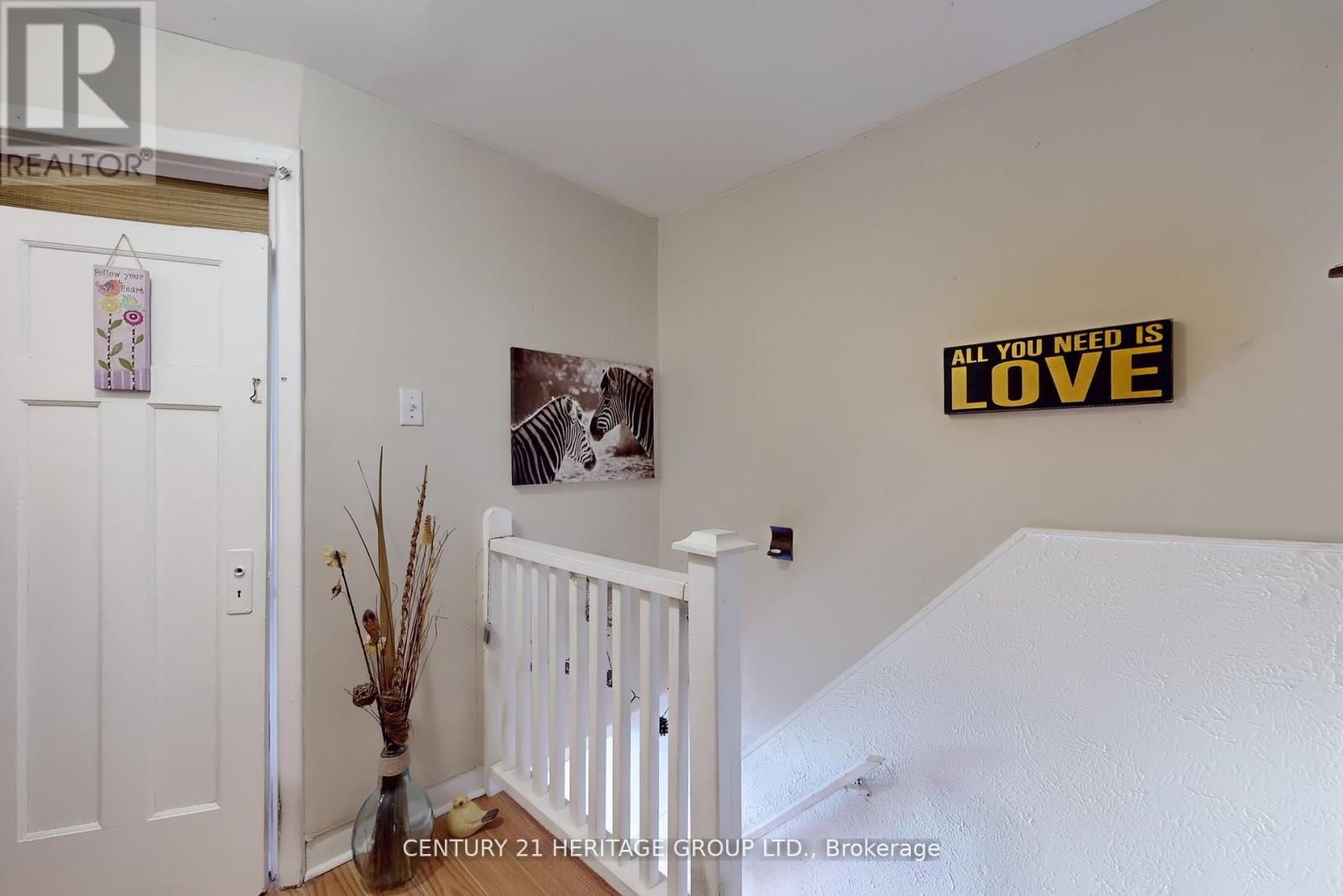 111 Shaw Street, Hamilton, Ontario  L8L 3P6 - Photo 12 - X12326207