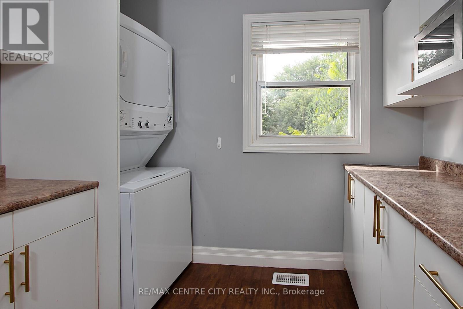 717 Central Avenue, London East, Ontario  N5W 3P9 - Photo 13 - X12326222