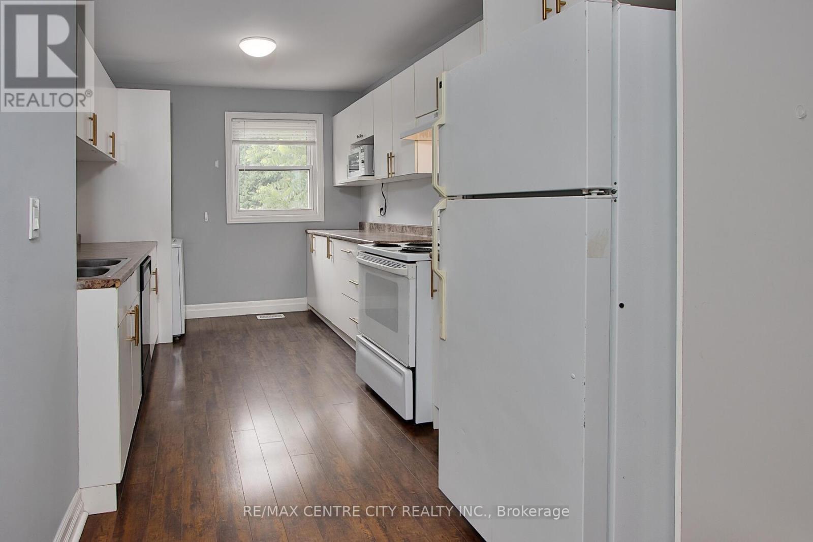 717 Central Avenue, London East, Ontario  N5W 3P9 - Photo 7 - X12326222