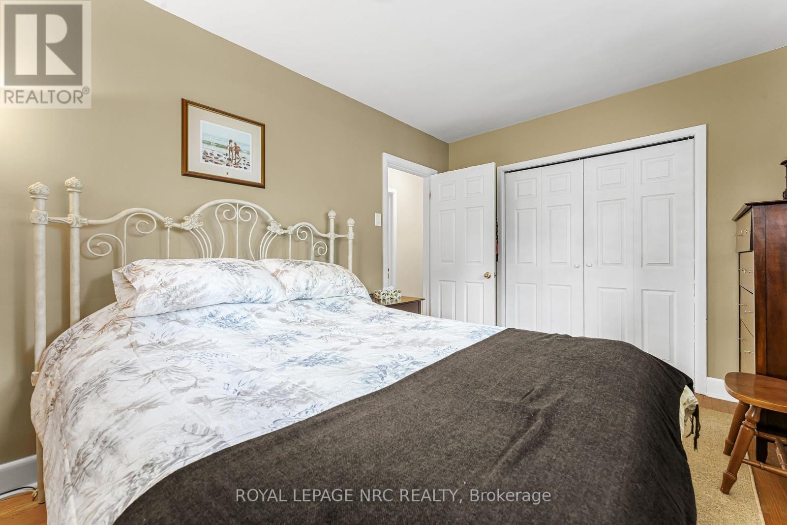 6 Maplewood Drive, St. Catharines, Ontario  L2M 3P1 - Photo 18 - X12326217