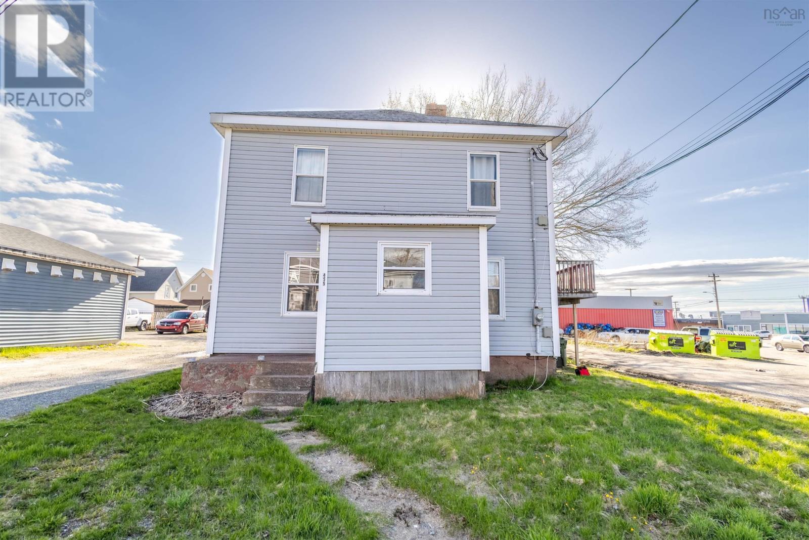 455 Whitney Avenue, Sydney, Nova Scotia  B1L 1G2 - Photo 3 - 202510042