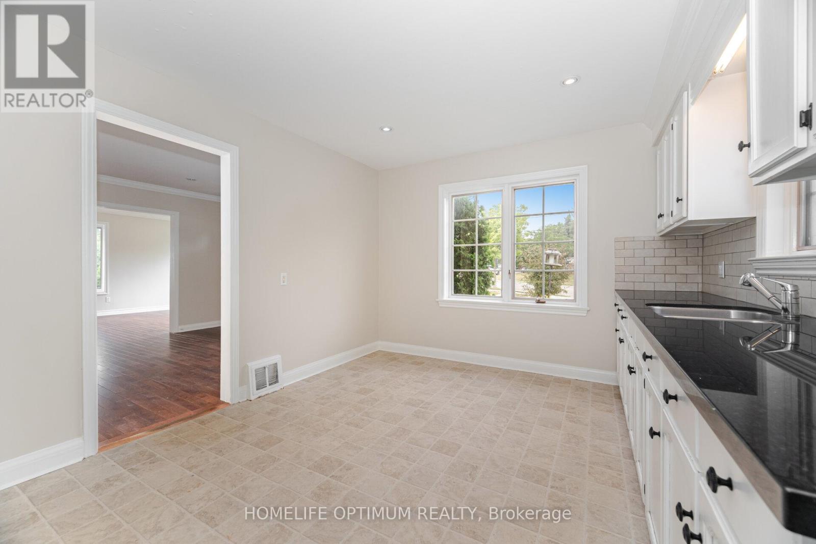 132 Eagle Street, Newmarket, Ontario  L3Y 1J4 - Photo 18 - N12326214
