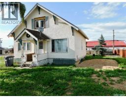 226 2nd Avenue W, Assiniboia, Ca