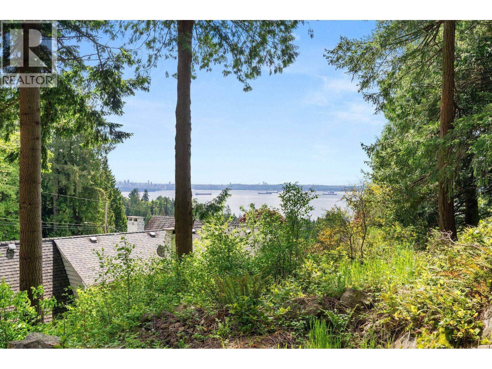 4780 Estevan Place, West Vancouver, British Columbia  V7W 1G9 - Photo 28 - R3033842