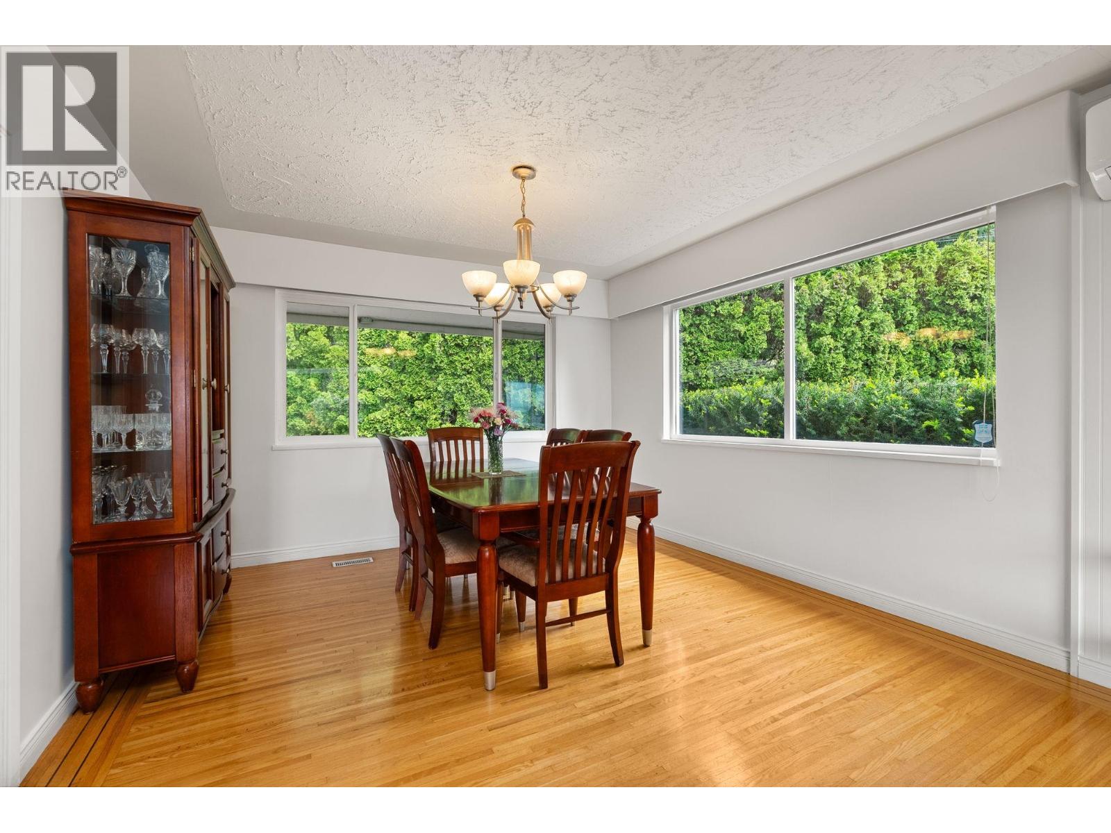 4780 Estevan Place, West Vancouver, British Columbia  V7W 1G9 - Photo 6 - R3033842