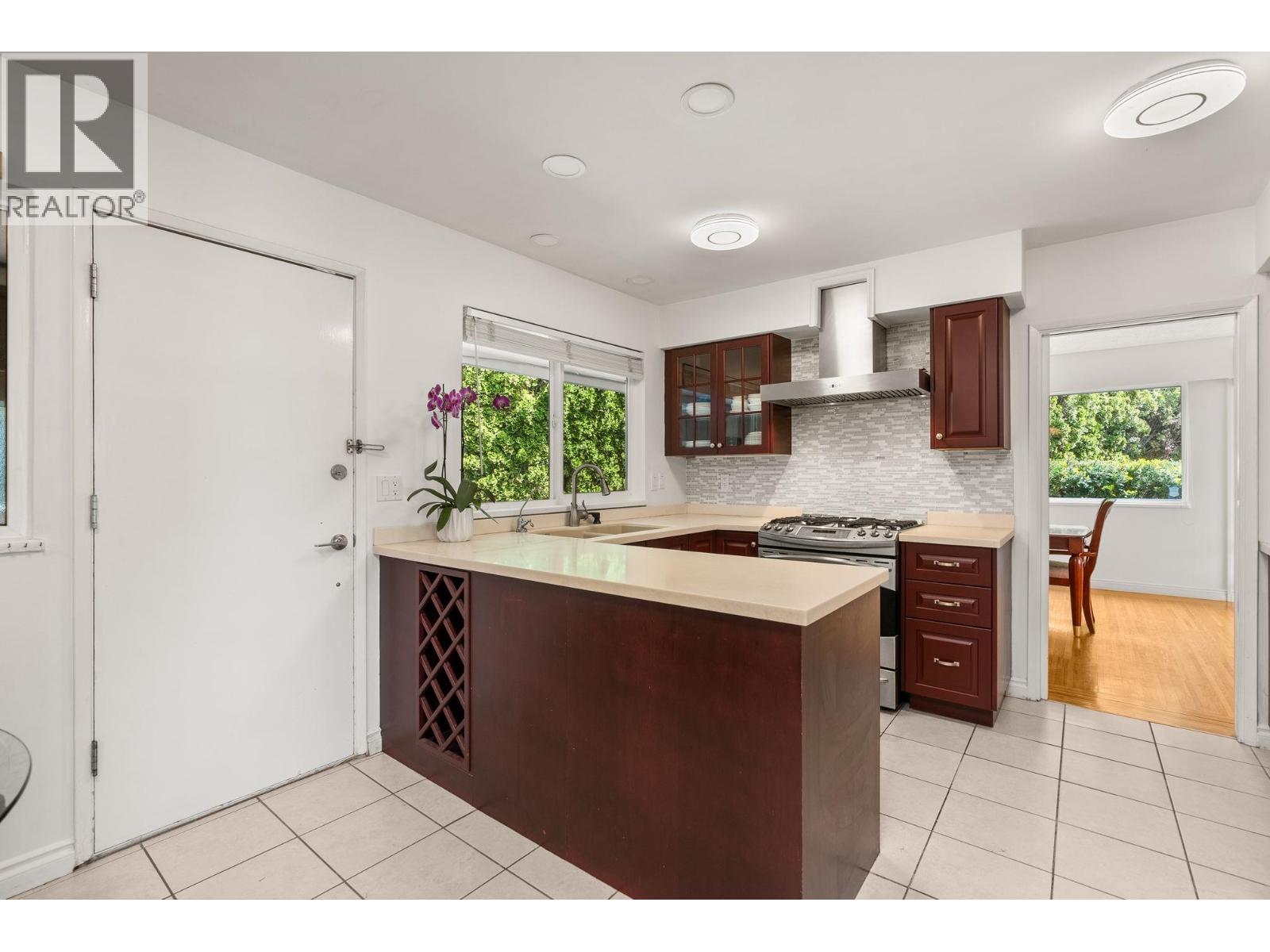 4780 Estevan Place, West Vancouver, British Columbia  V7W 1G9 - Photo 11 - R3033842