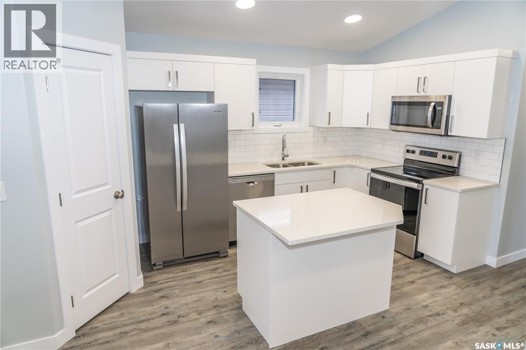 Property at 879 Brighton BOULEVARD image 4
