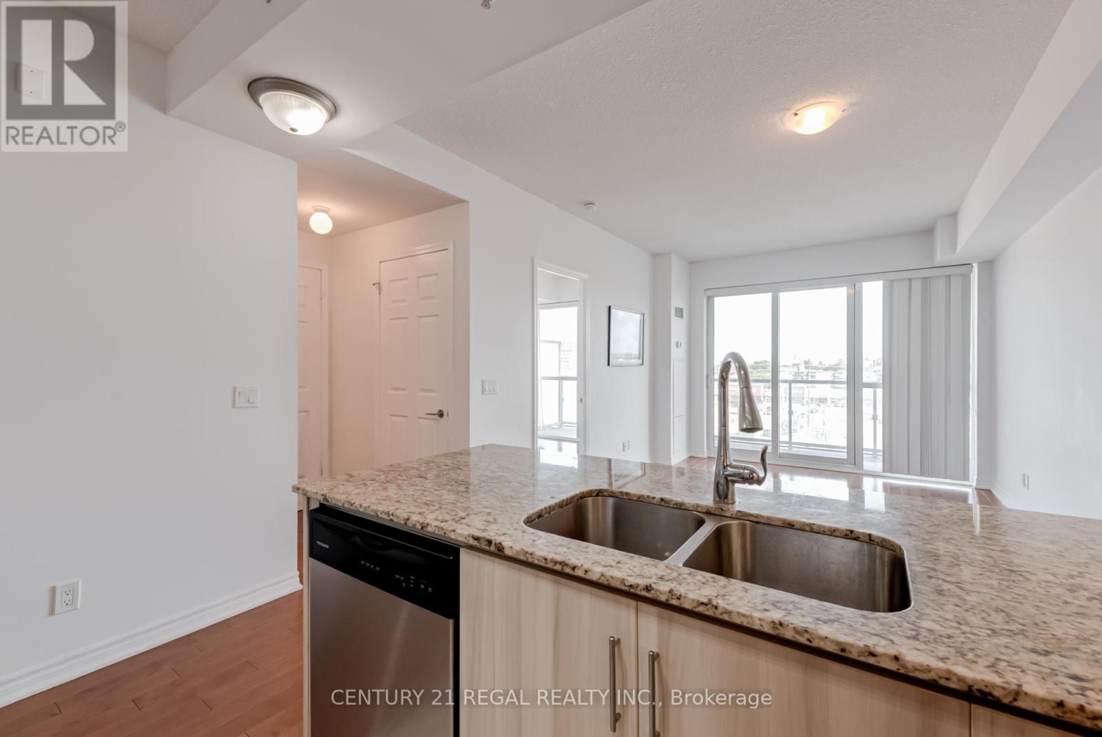 710 - 15 James Finlay Way, Toronto, Ontario  M3M 0B3 - Photo 16 - W12326219