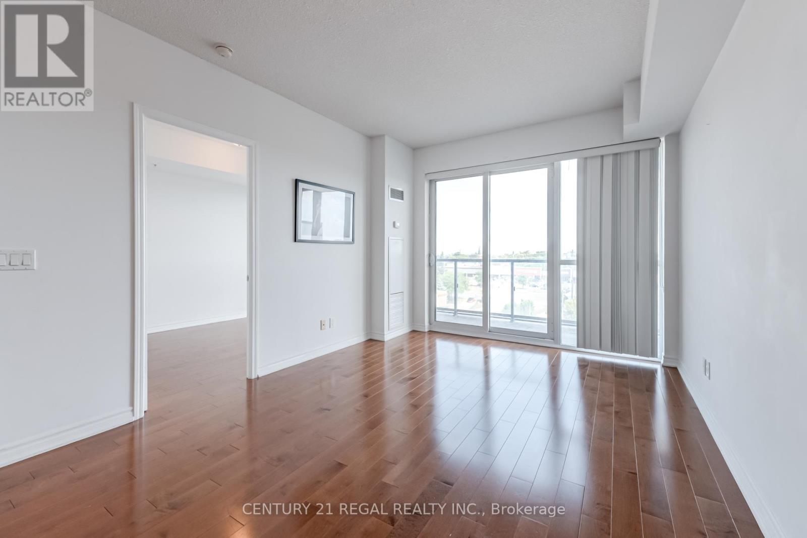 710 - 15 James Finlay Way, Toronto, Ontario  M3M 0B3 - Photo 9 - W12326219