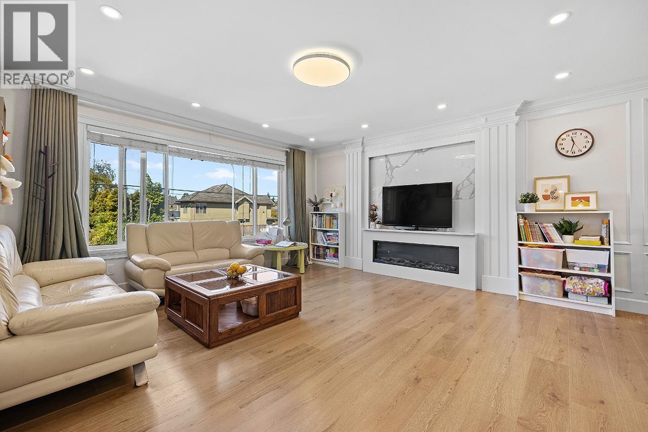 Property at 9060 GARDEN CITY ROAD image 2