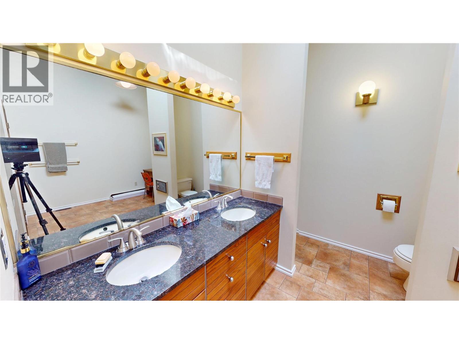 105 Castle Mountain Road, Fernie, British Columbia  V0B 1M4 - Photo 33 - 10357748