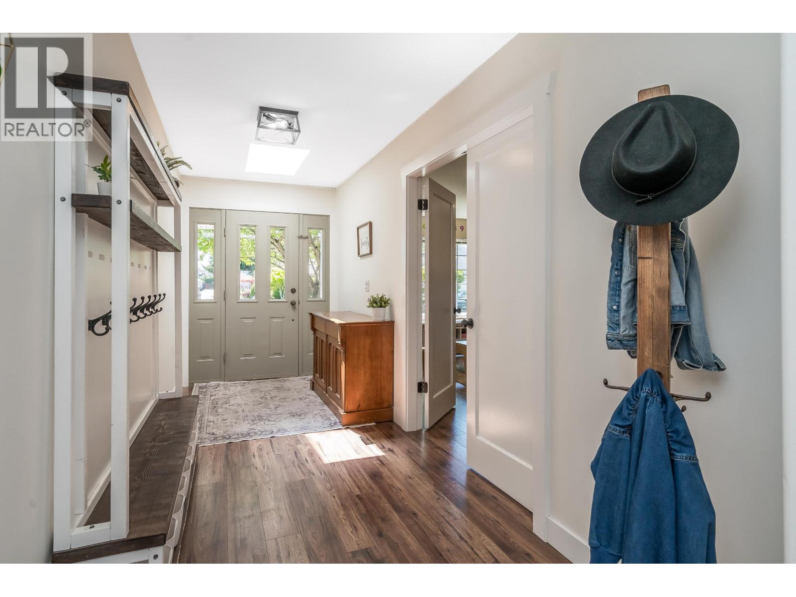 Property at 6307 CRESCENT PLACE image 3