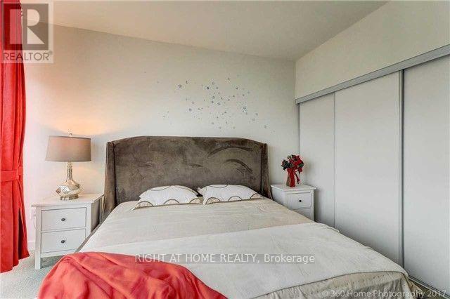 4309 - 21 Iceboat Terrace, Toronto, Ontario  M5V 4A9 - Photo 13 - C12326262