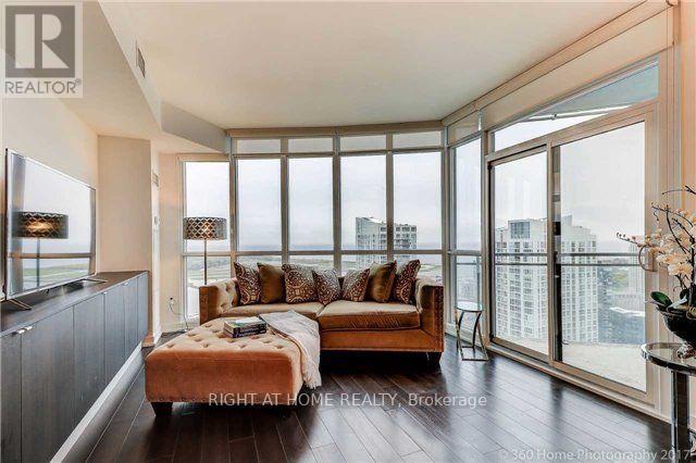 4309 - 21 Iceboat Terrace, Toronto, Ontario  M5V 4A9 - Photo 4 - C12326262
