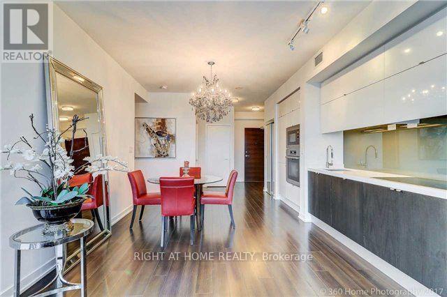 4309 - 21 Iceboat Terrace, Toronto, Ontario  M5V 4A9 - Photo 7 - C12326262